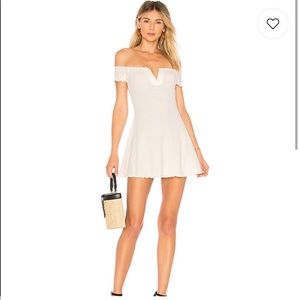 OPHELIA DRESS IN WHITE
MAJORELLE